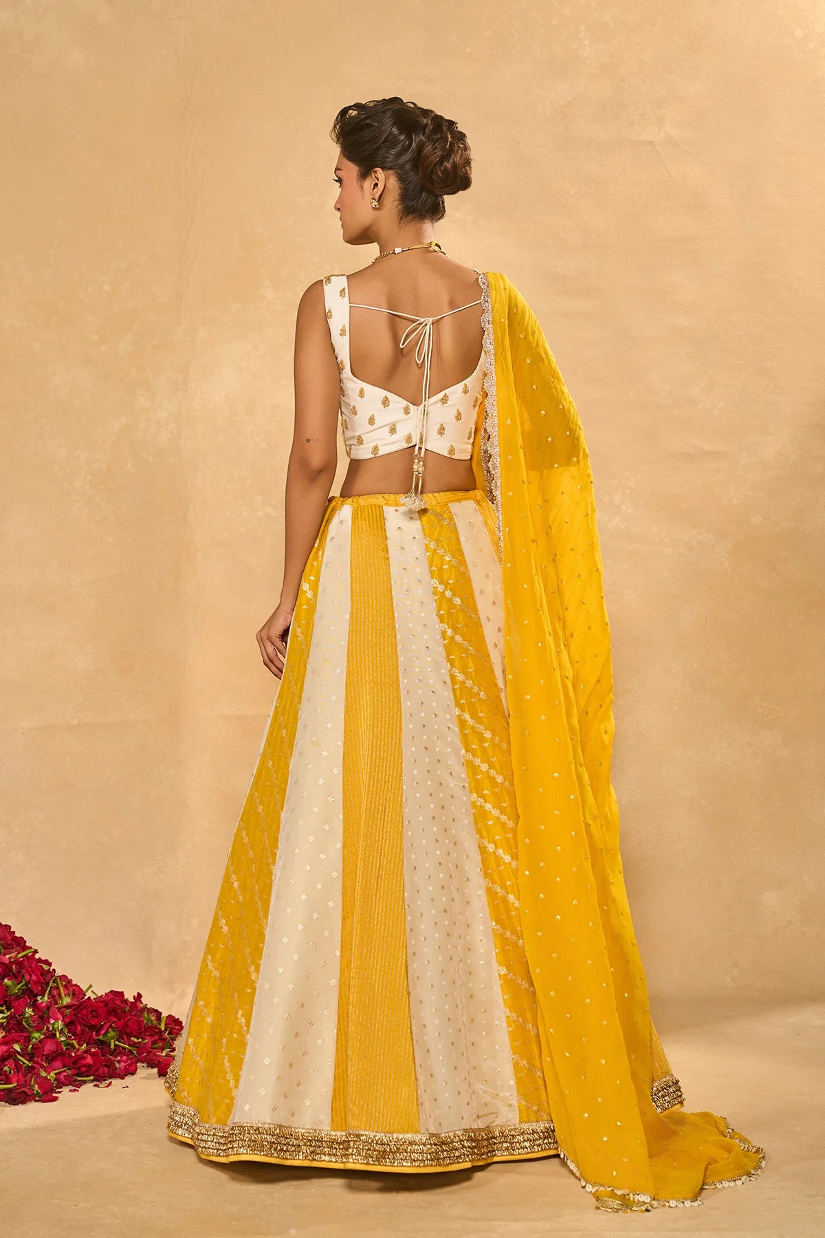 Bhumi Lehenga