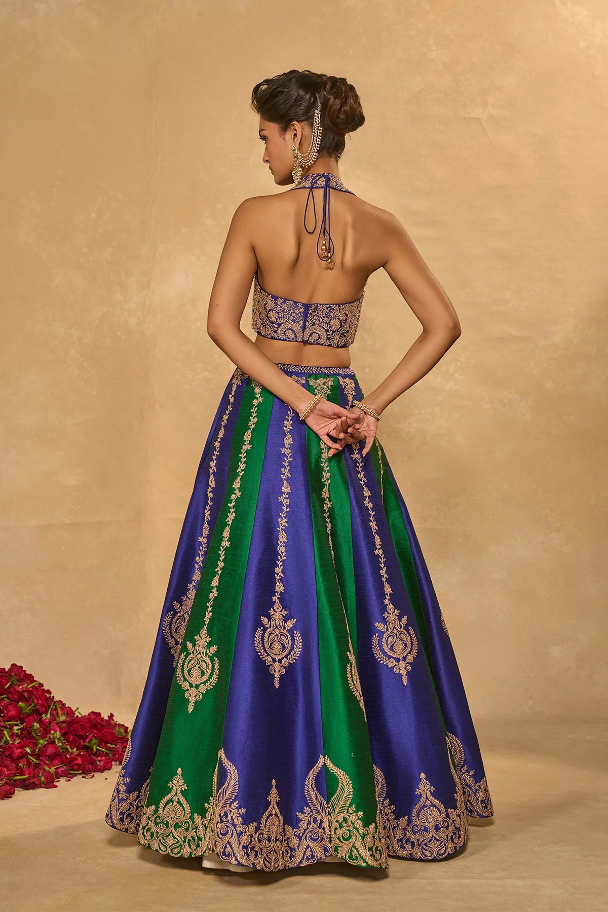 Saira Lehenga