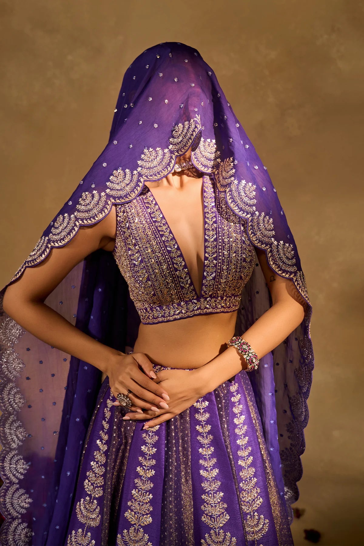 Maitri Lehenga