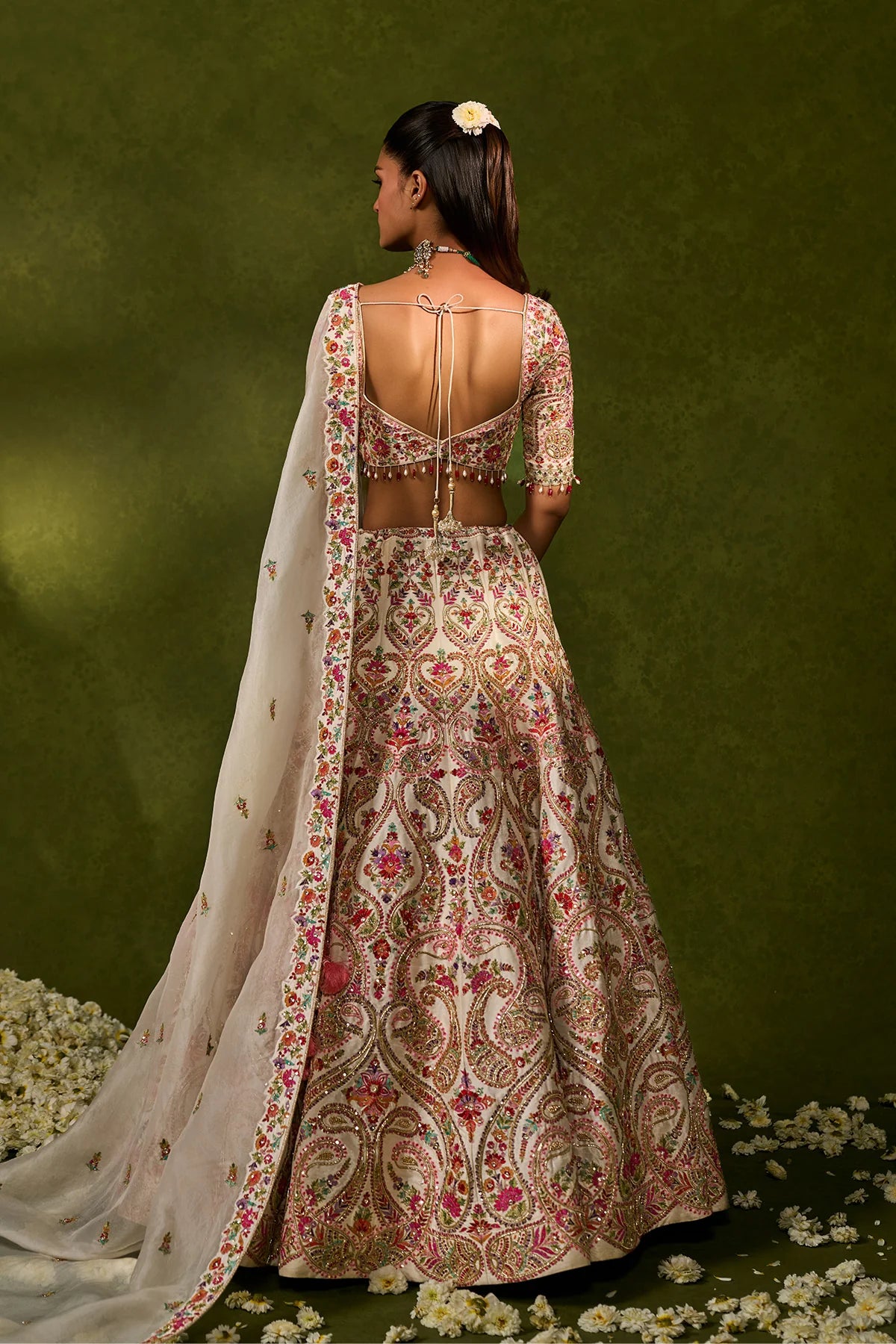 Saisa Lehenga