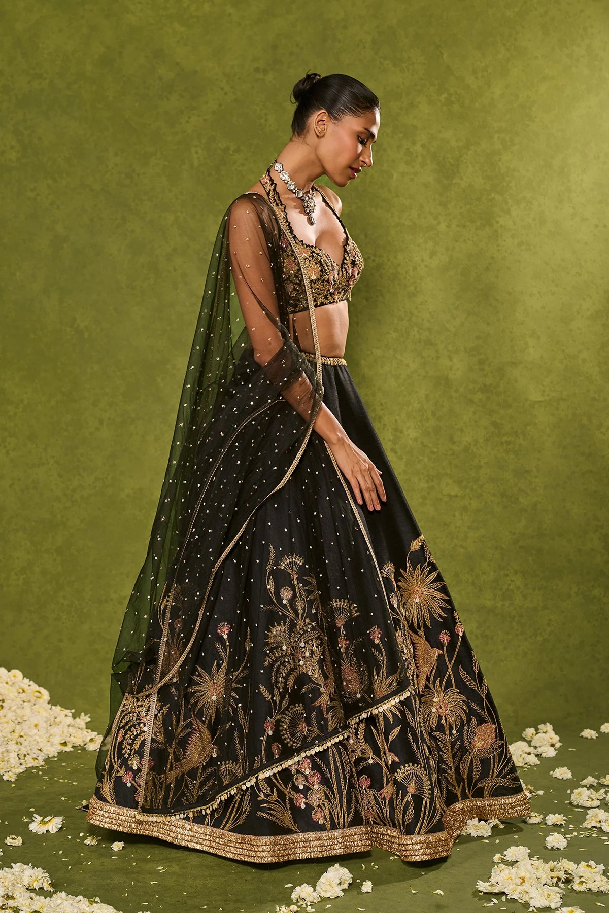 Huda Lehenga
