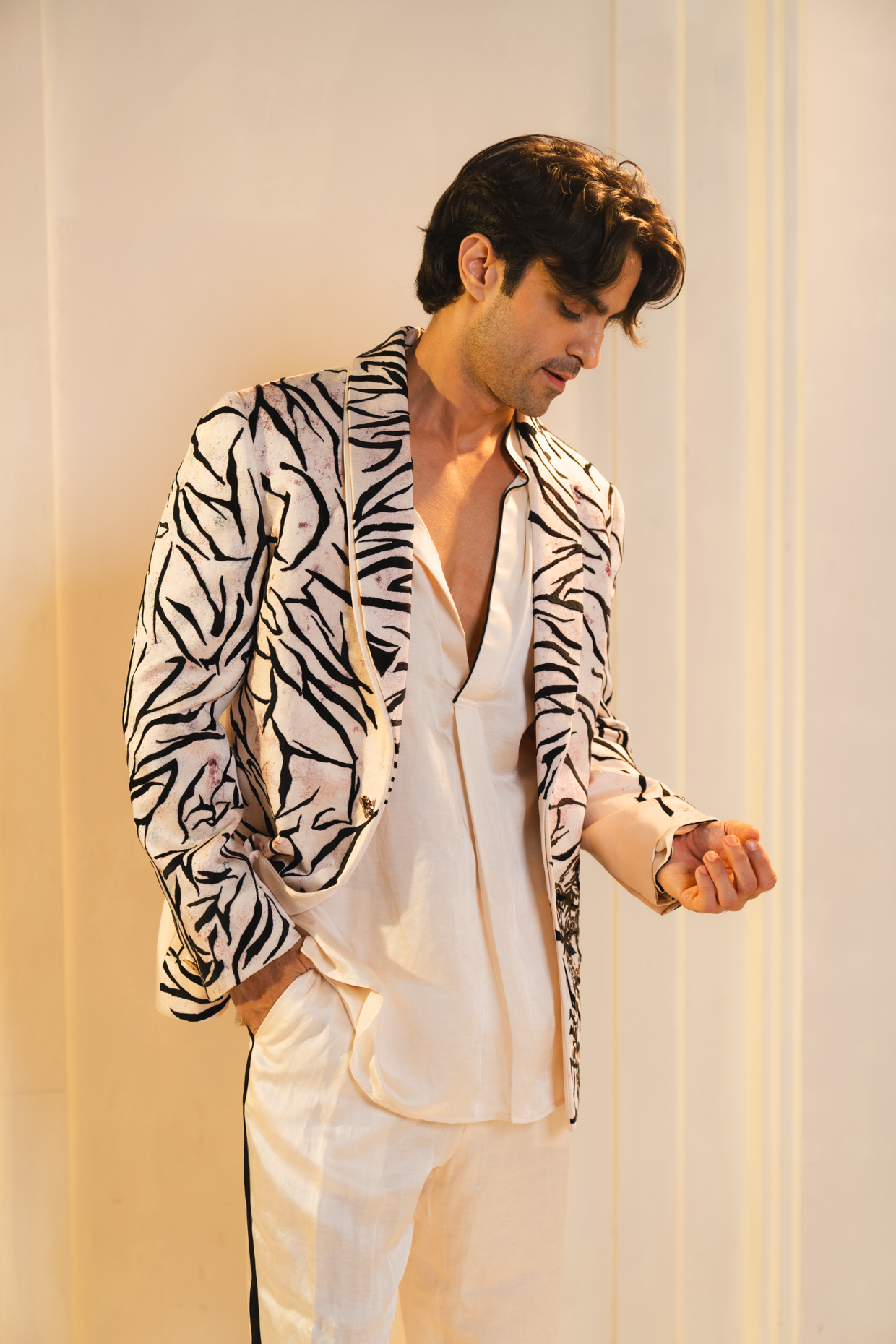 Digambara Jacket Set