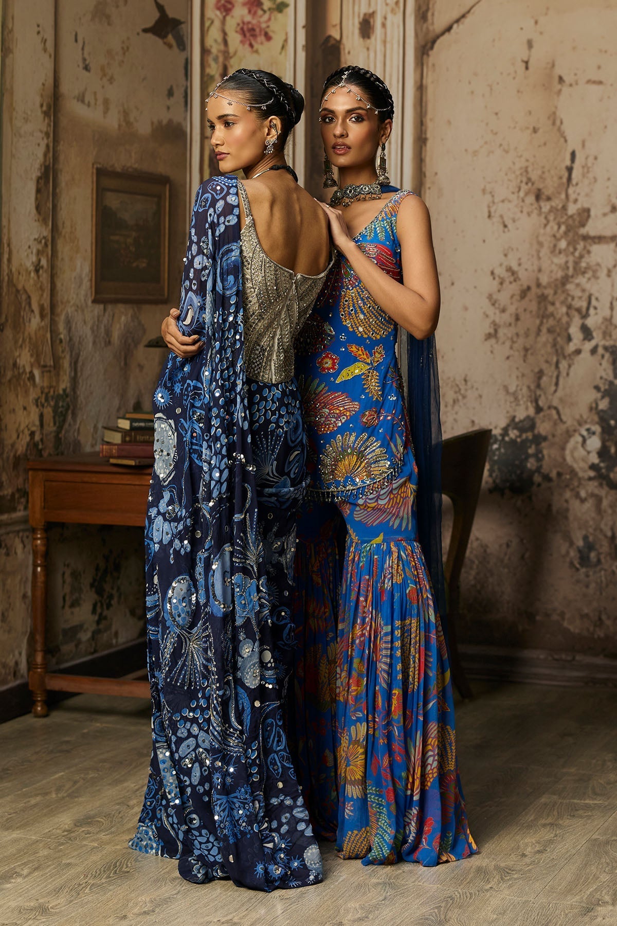 Gunmetal Grey Corset With Printed And Highlighted Classic Saree Set
