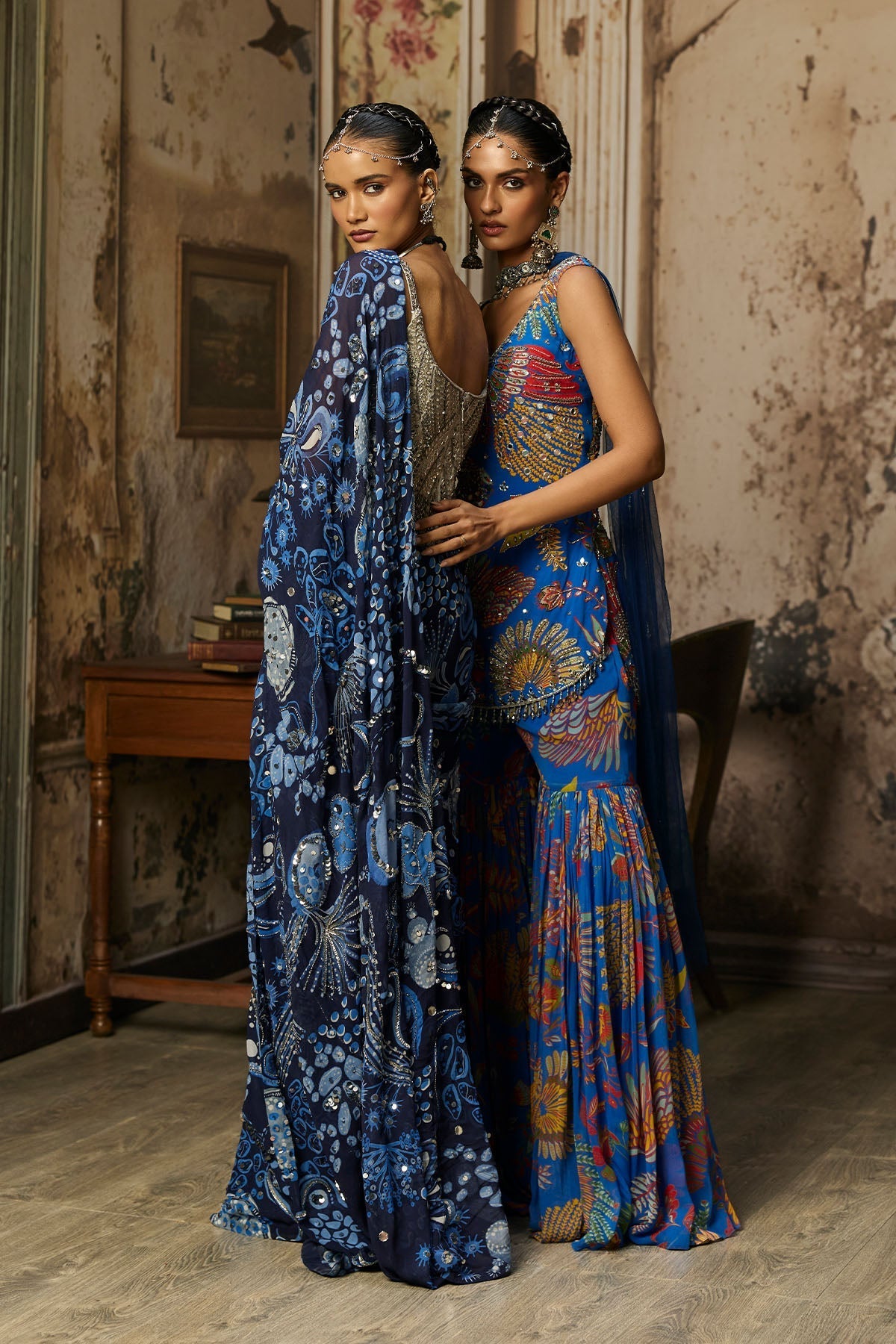 Gunmetal Grey Corset With Printed And Highlighted Classic Saree Set