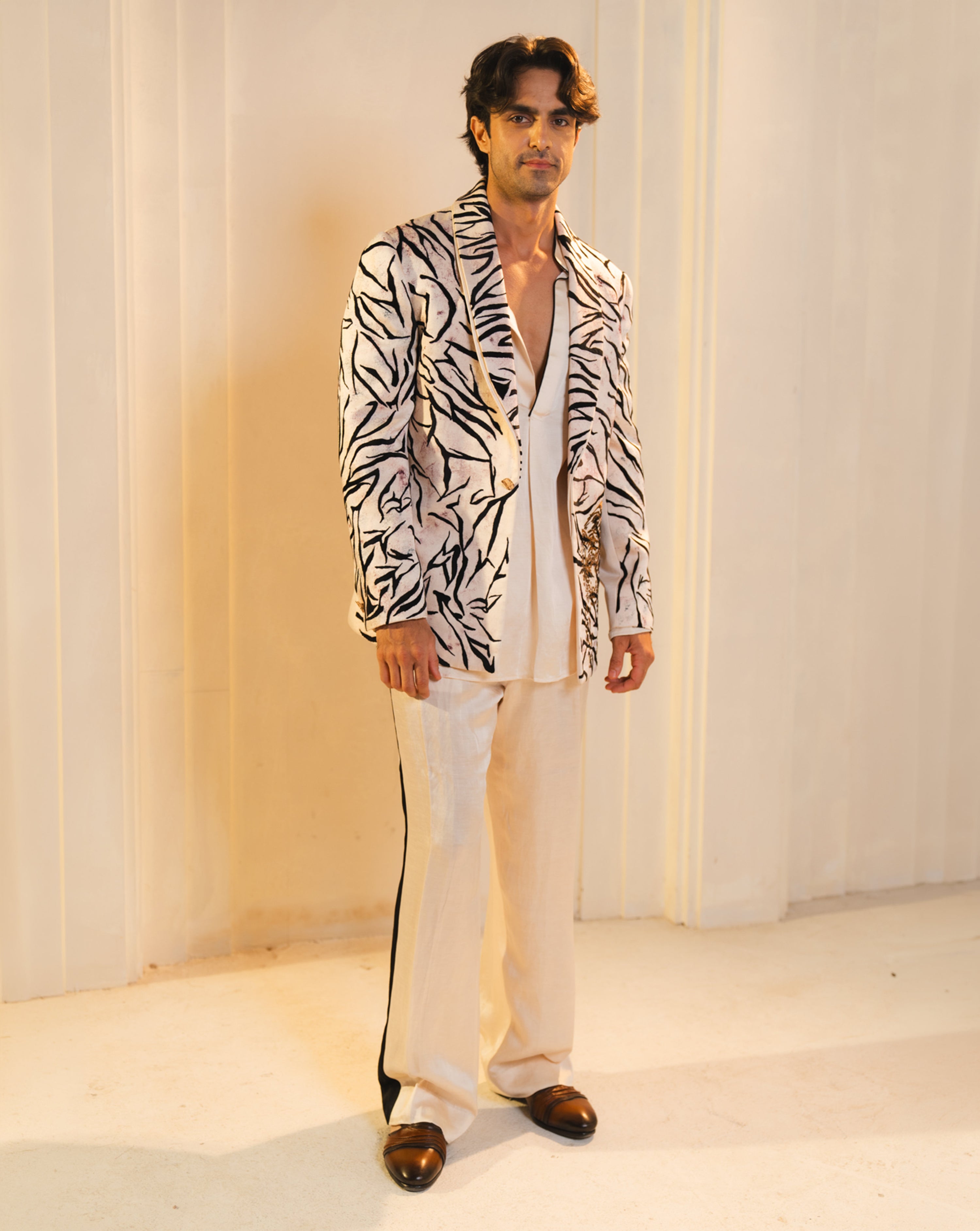 Digambara Jacket Set