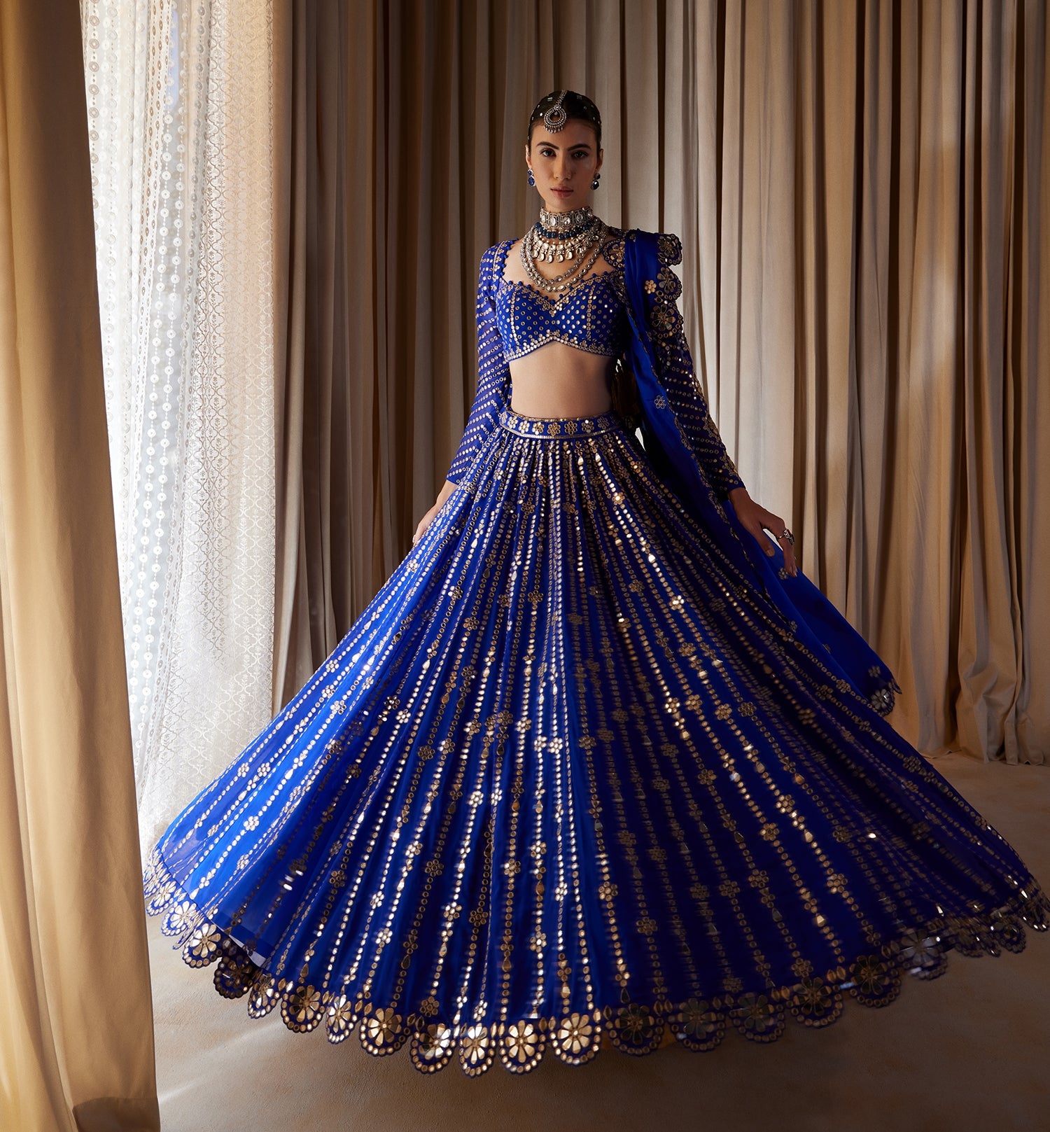 Lehenga_1_9cfcdae9-37e4-4a81-9dd4-a2b613834fff.jpg