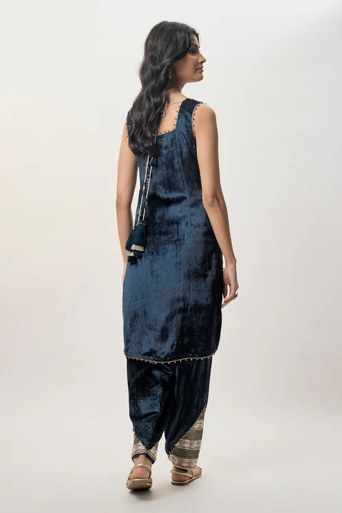 Elara Navy Blue Velvet Embroidered Kurta With Farshi Salwar And Mukaish Silkmul Dupatta