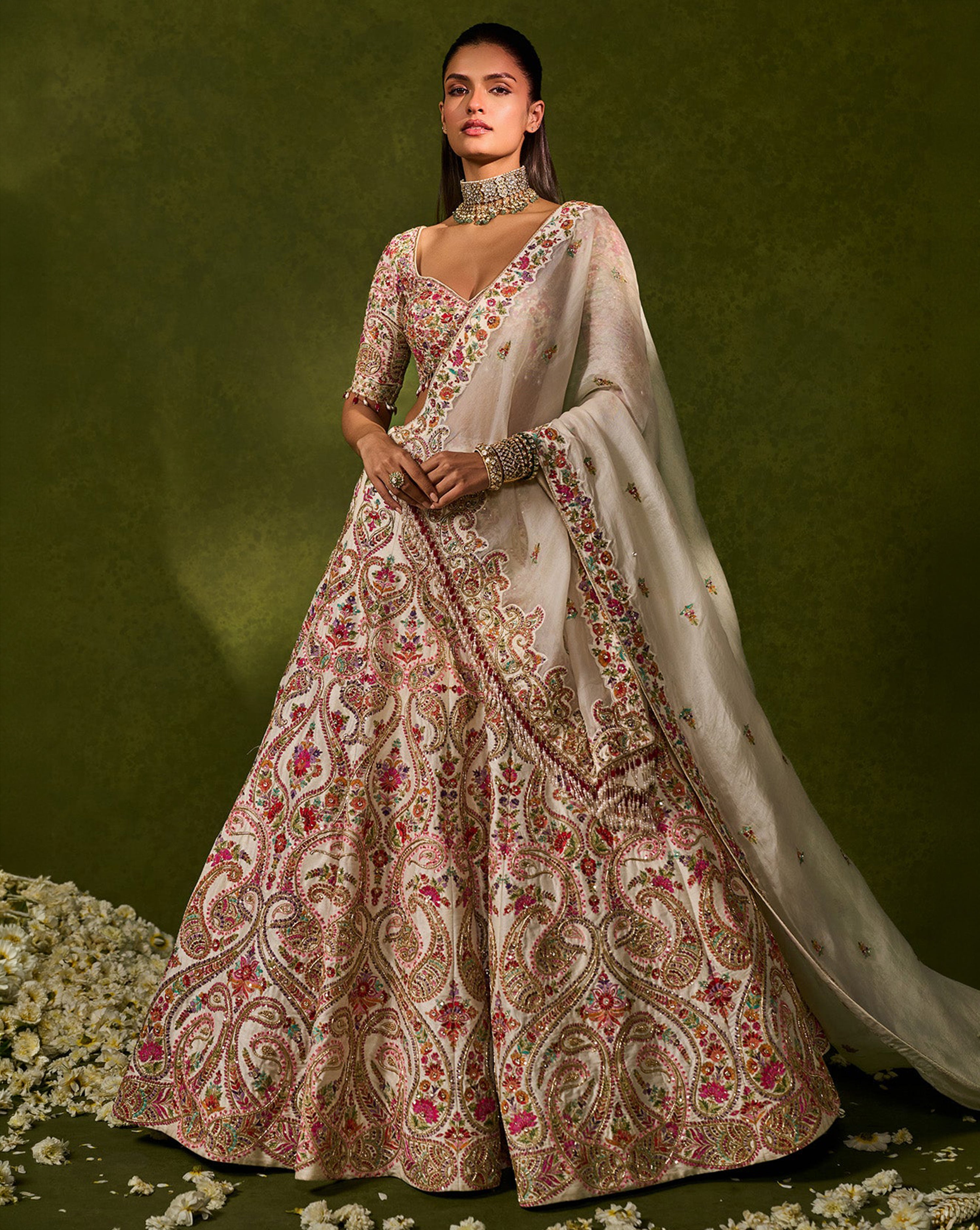 Saisa Lehenga