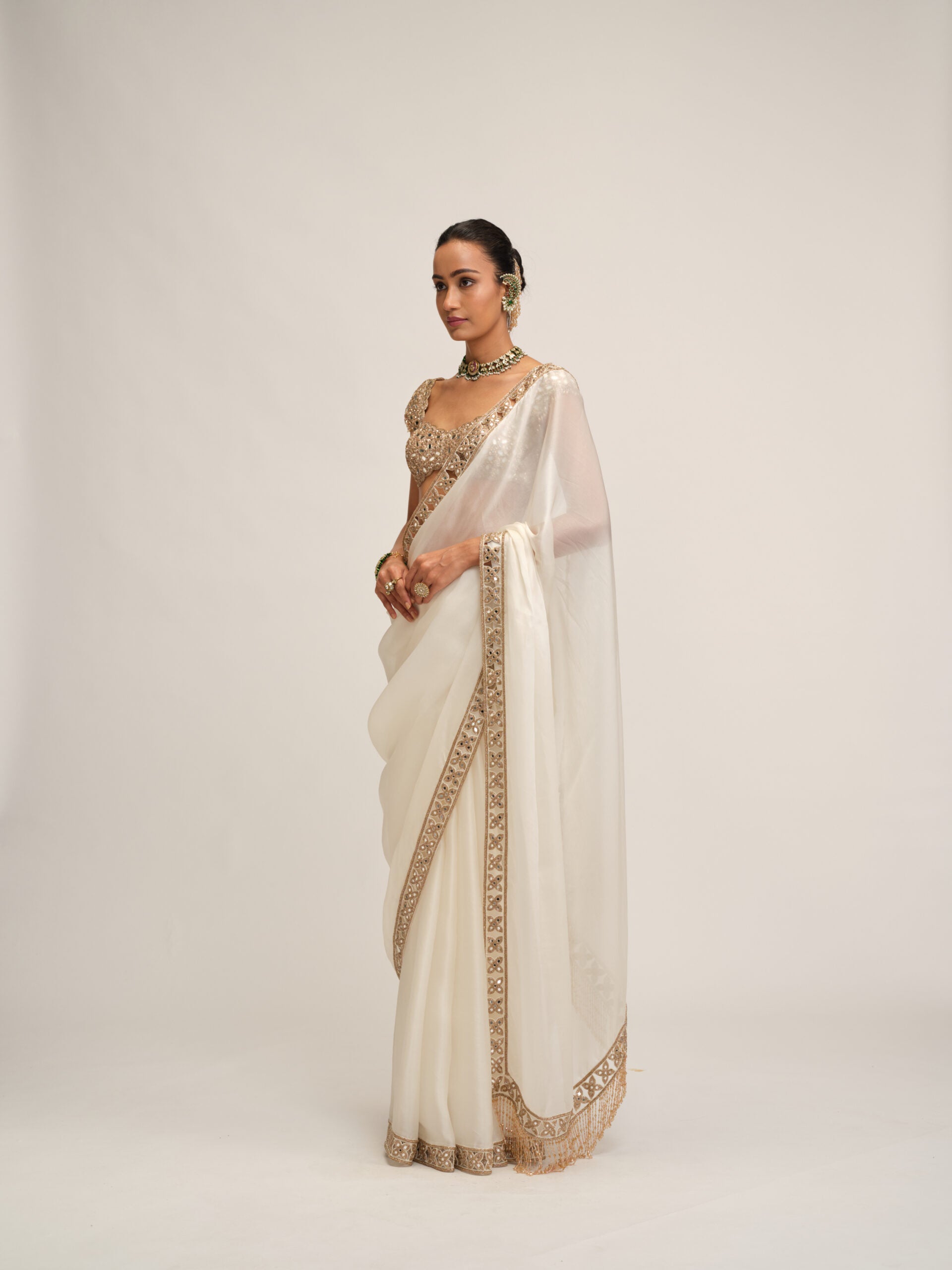Off White Cutwork Border Saree Set 4