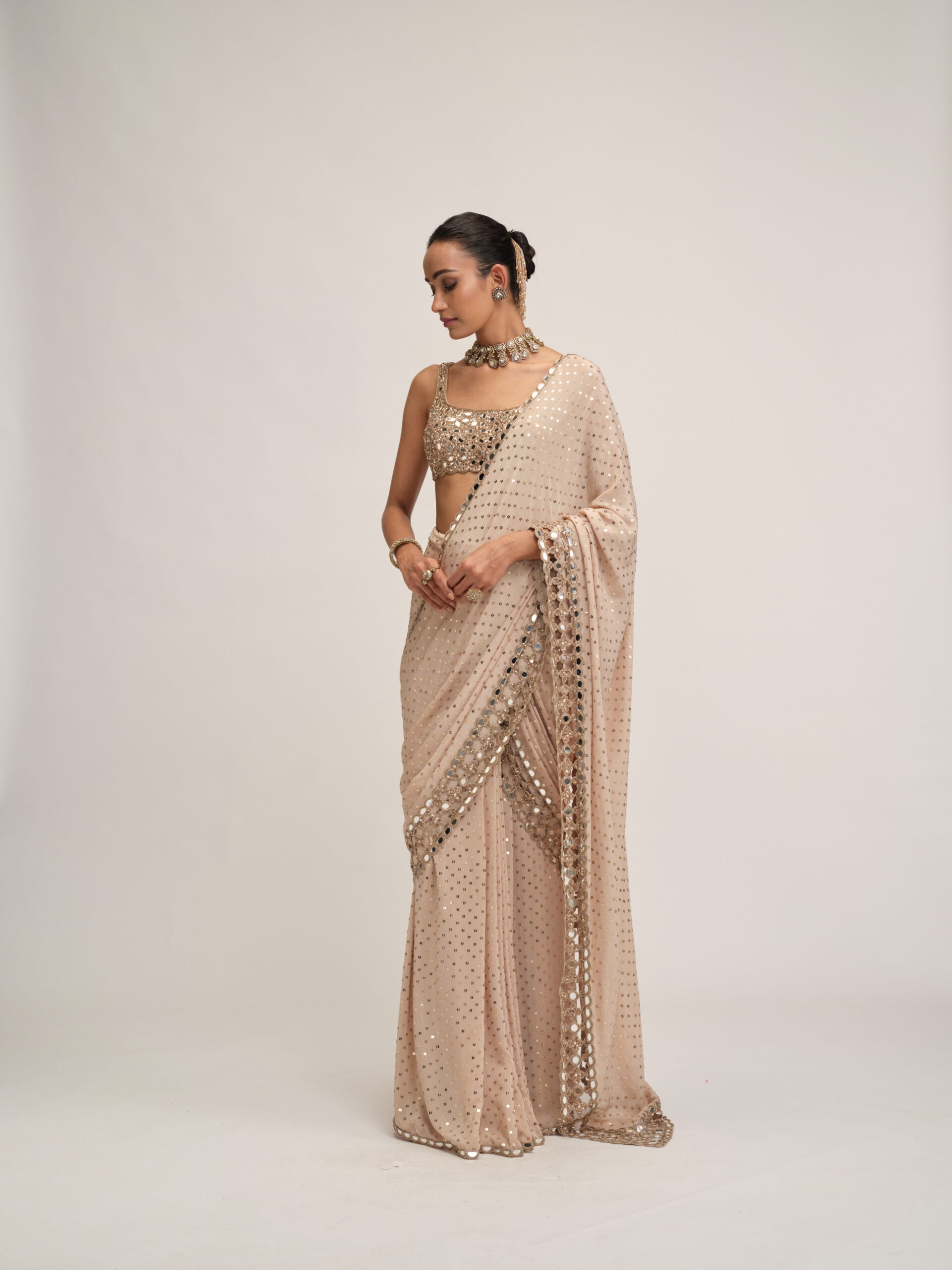 Light Beige Round Neck Cutwork Border Saree Set 5