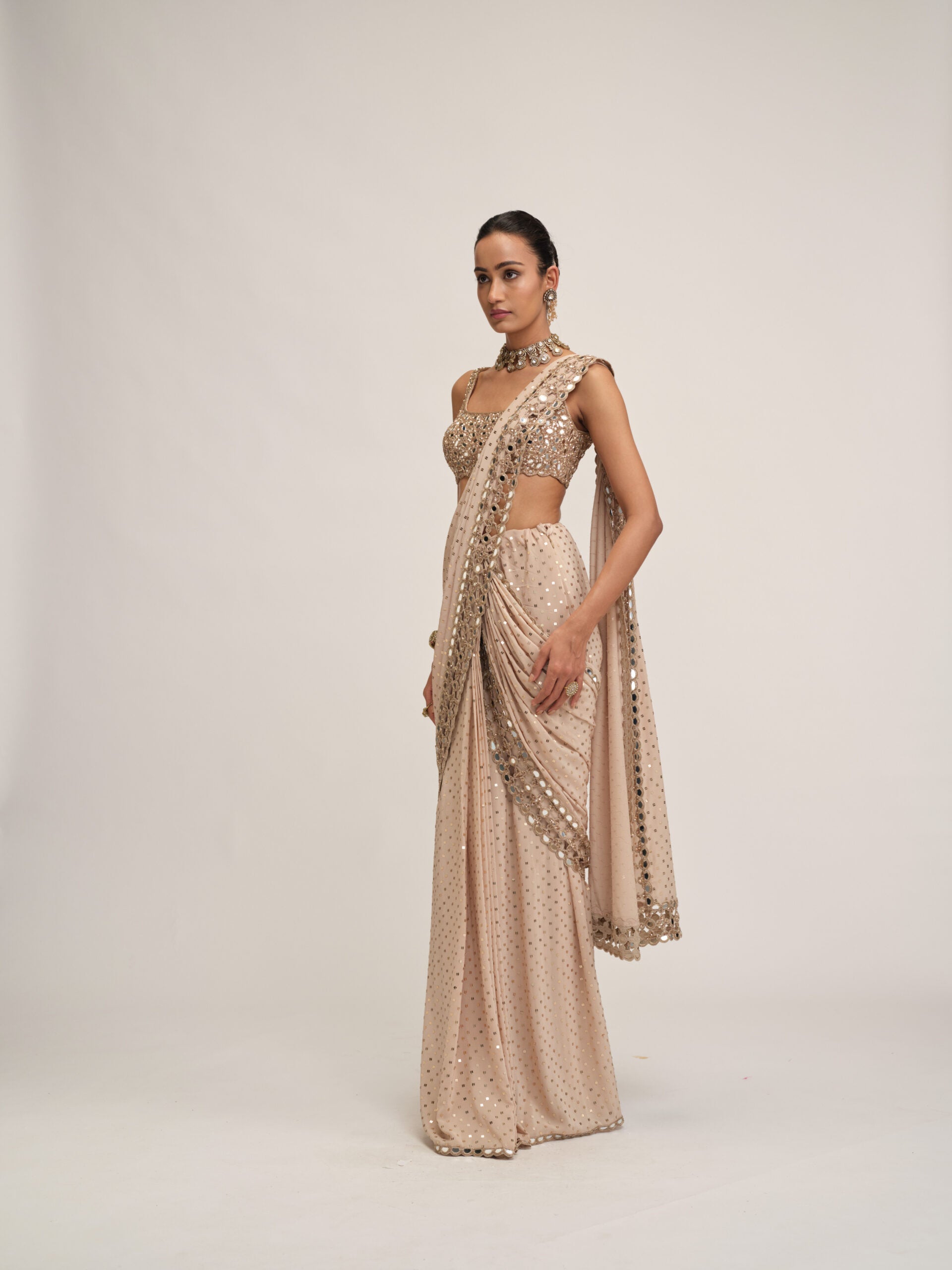 Light Beige Round Neck Cutwork Border Saree Set 2