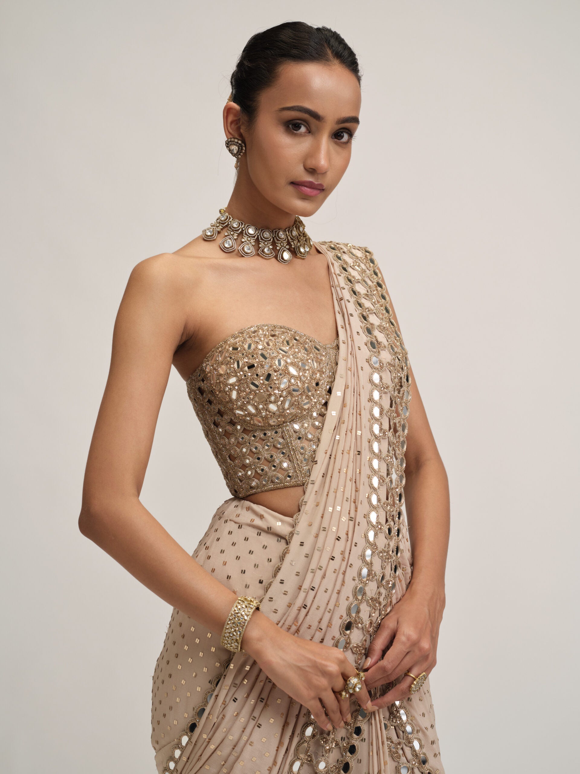 Light Beige Cutwork Border Saree Set 2
