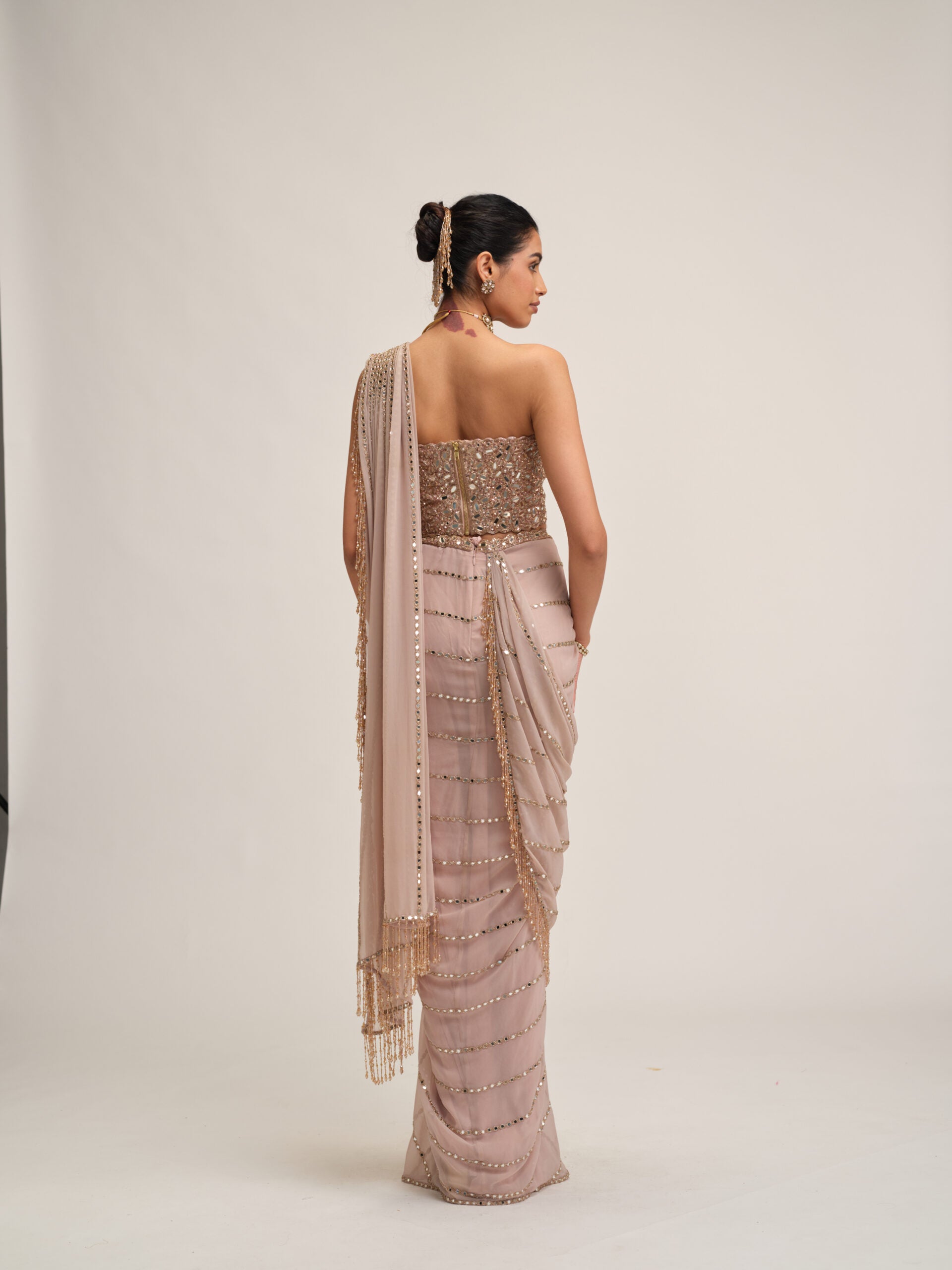 Ash Pink Linear Mirror Saree Set 5