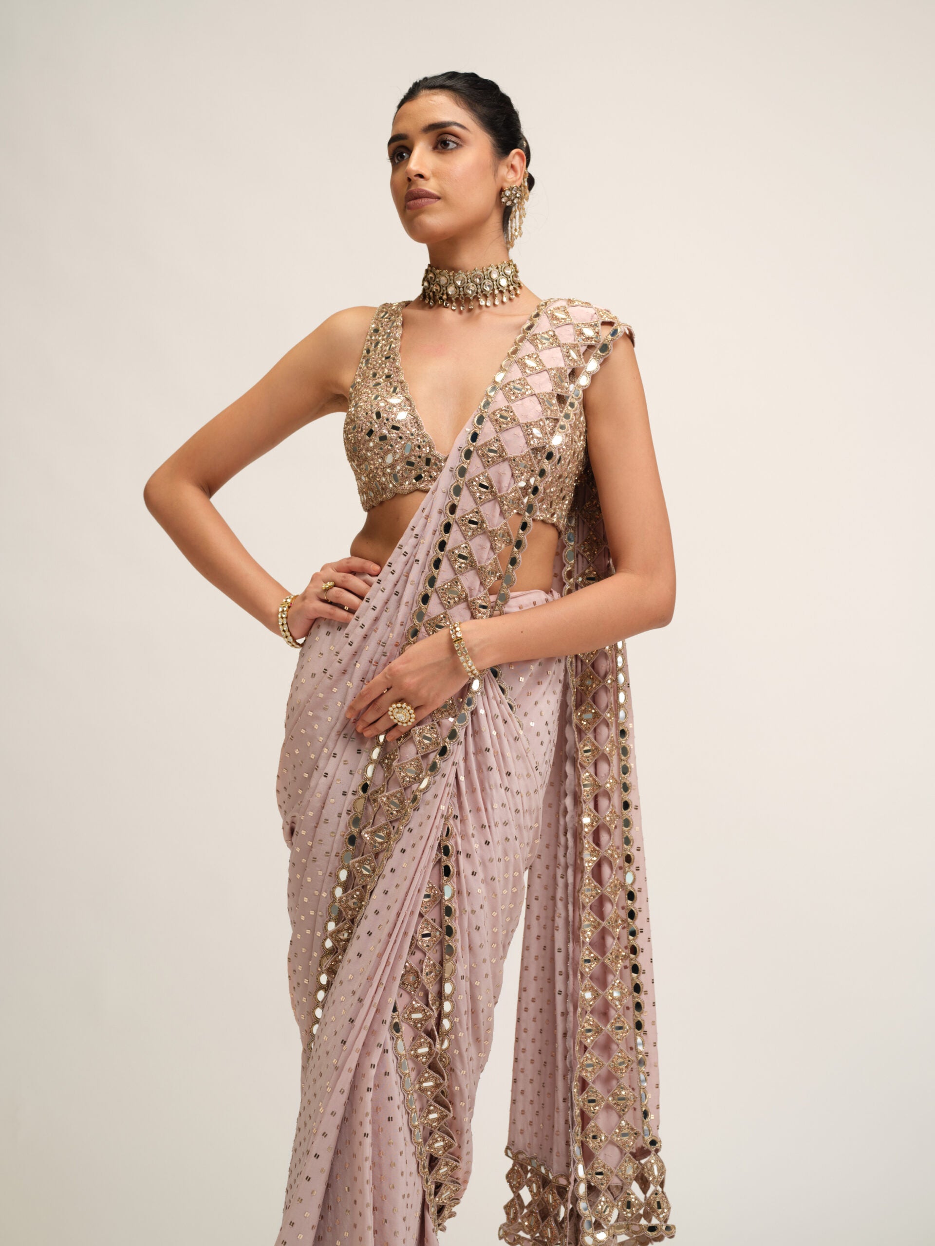 Ash Pink Cutwork Border Saree Set 2