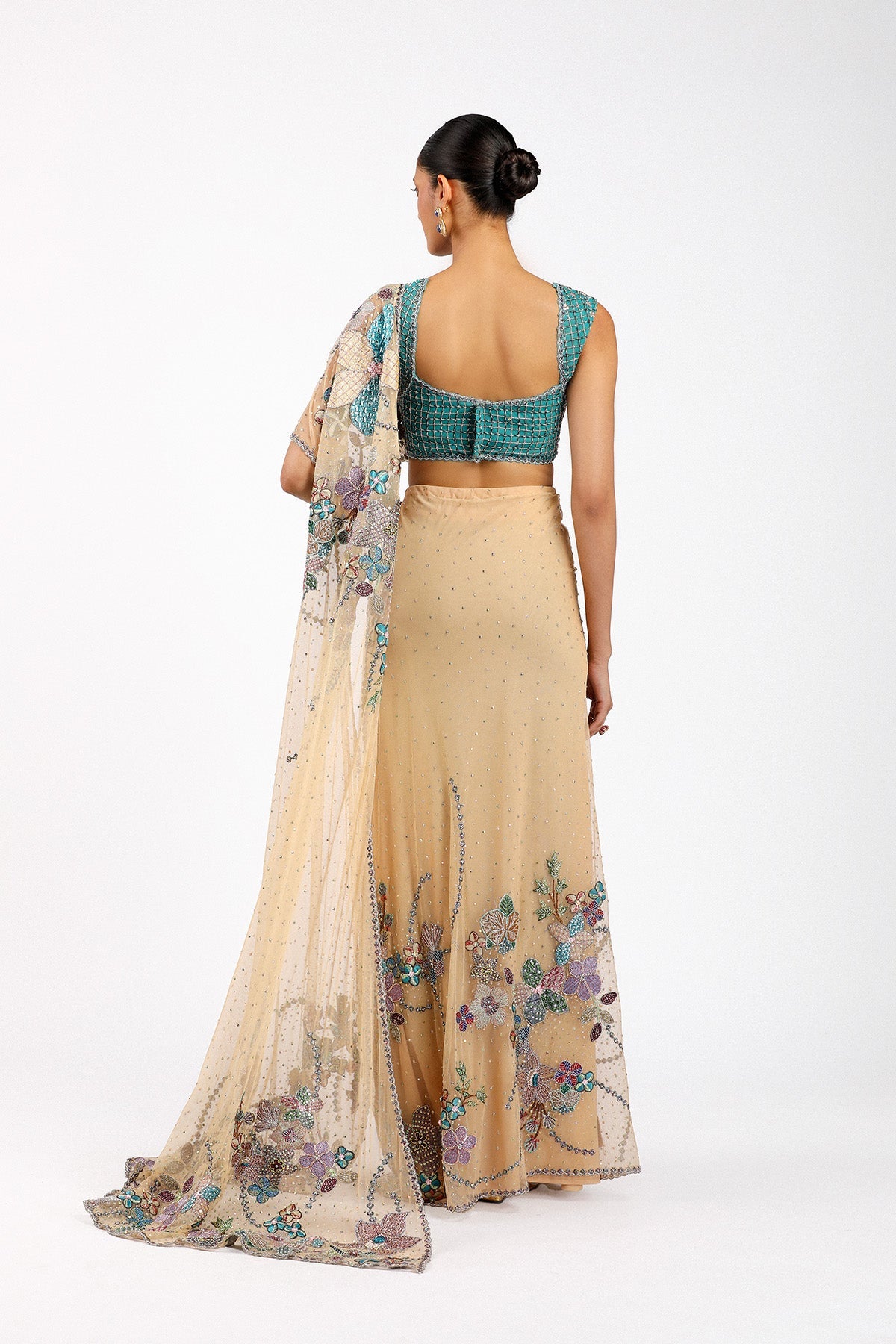 Stélla - Bisque Tulle Pre Draped Saree