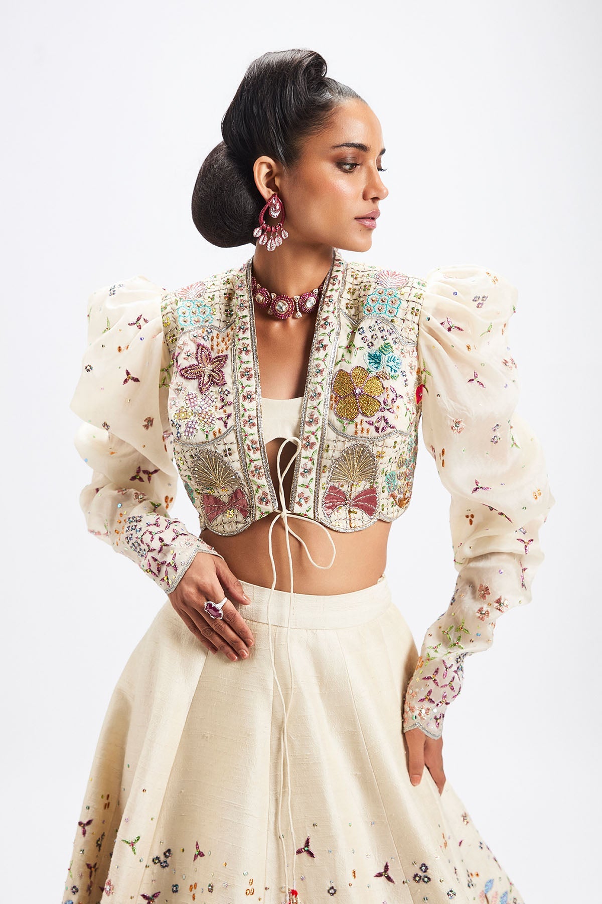 Ténébra - Shell Ivory Raw Silk Lehenga