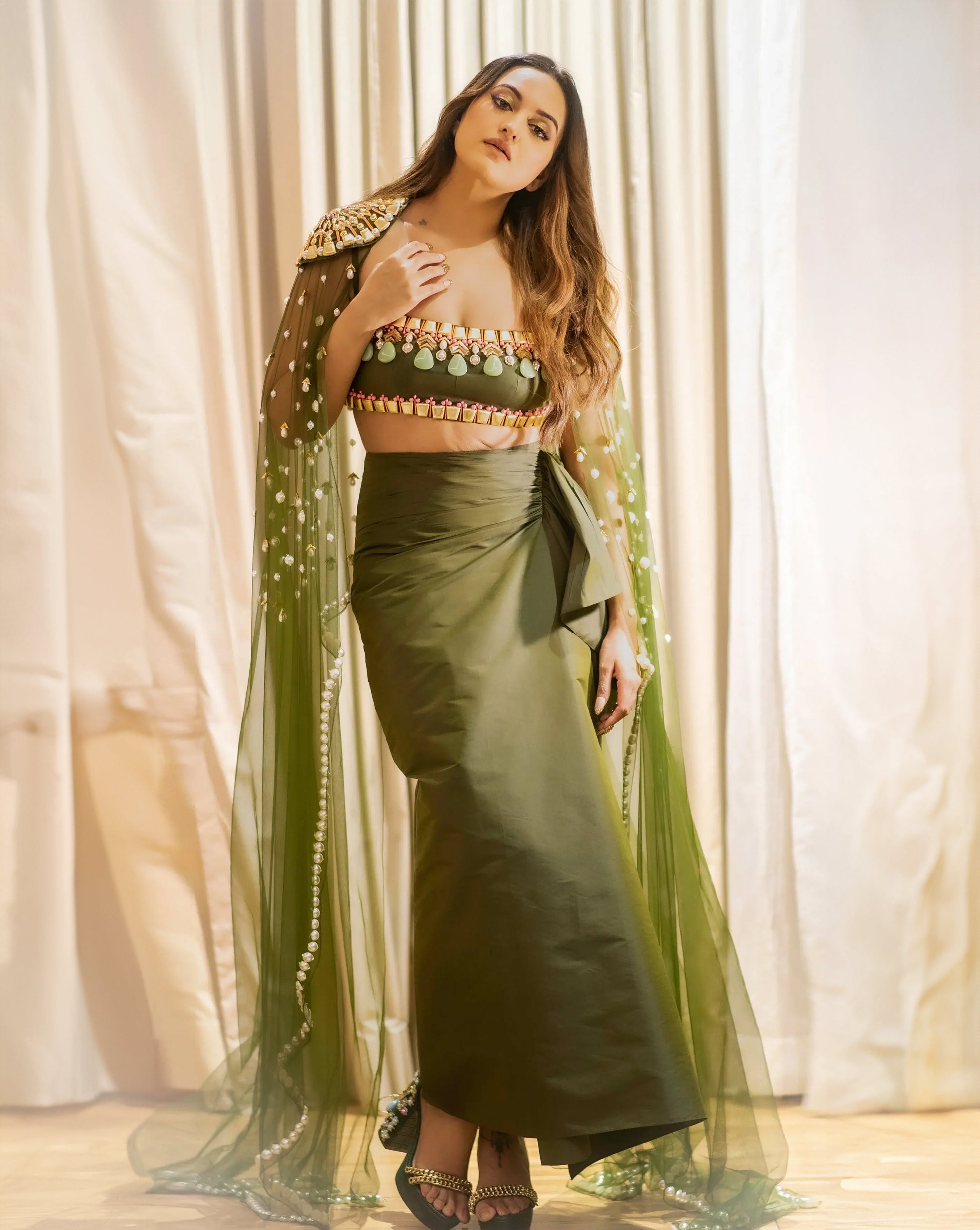 Sonakshi Sinha Green Skirt Set