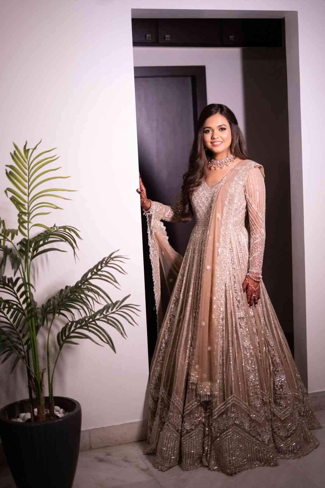 Nida Gold Gown